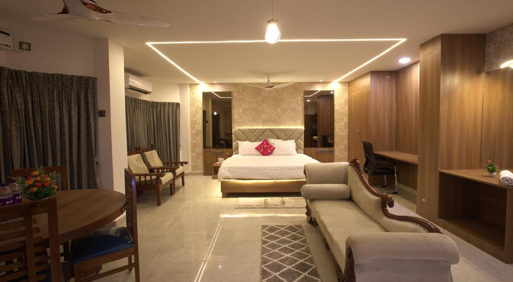 Hotel Tamilnadu, Kancheepuram Buitenkant foto